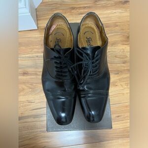 Florsheim Men’s Dress Shoes size 10.5